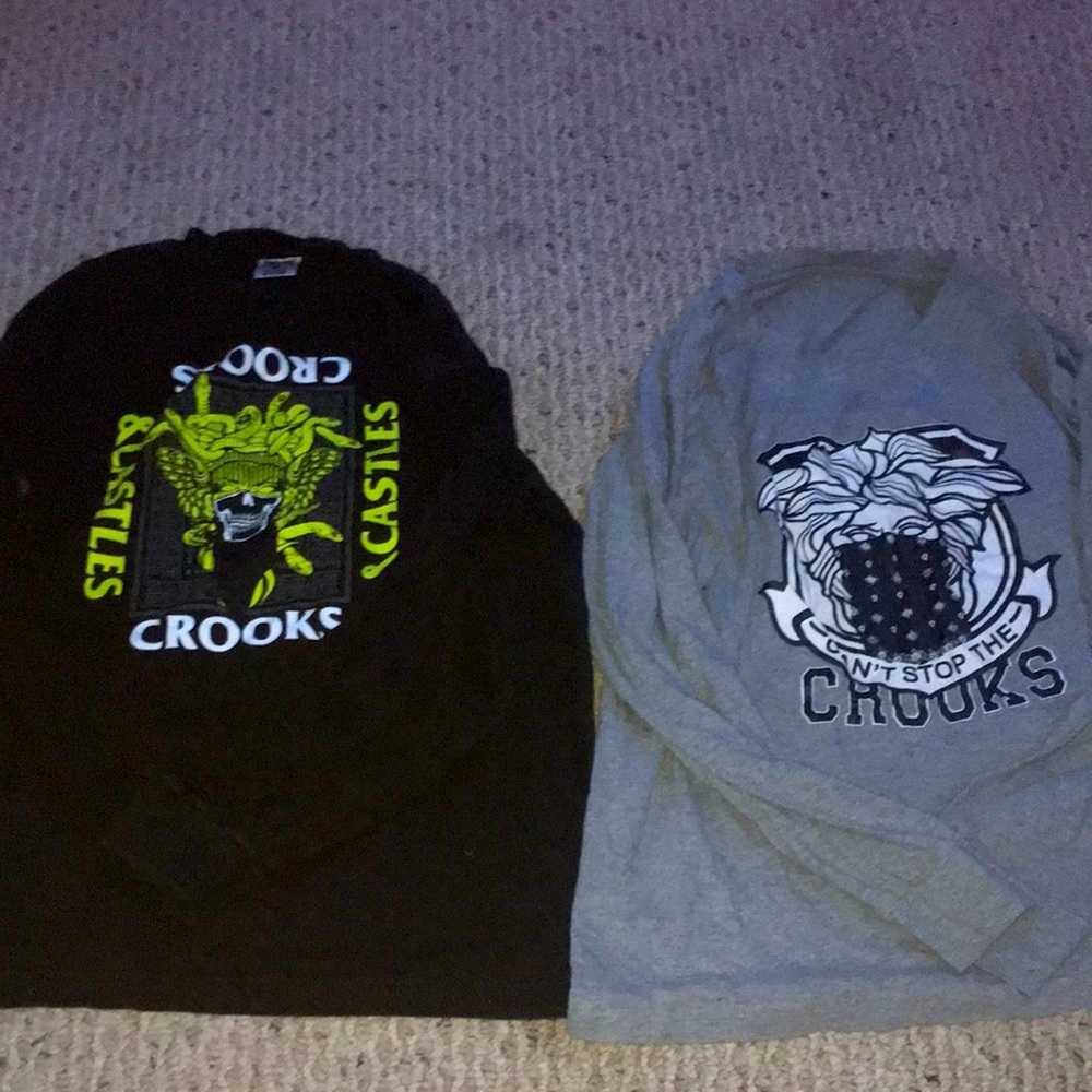 2 crooks and castles shirts